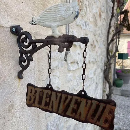 بيت للعطل La Vigne, Avec Piscine & Jacuzzi-15 Pers مارتيل